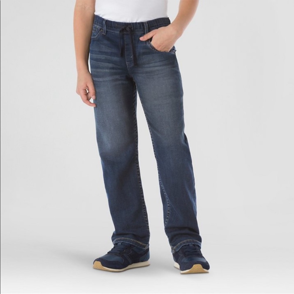 Denizen from Levi’s ultra soft knit denim jeans (2pairs)